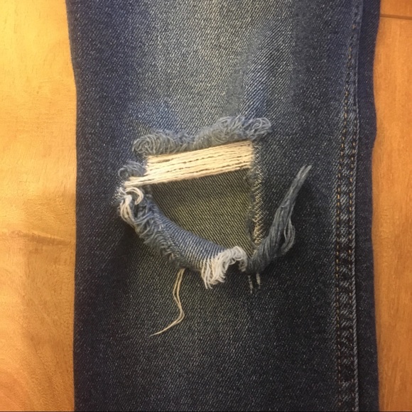 SALE ⚡️3/20⚡️ Hollister low rise super skinny - Picture 2 of 8